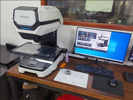 Keyence Photo Measuring Machine